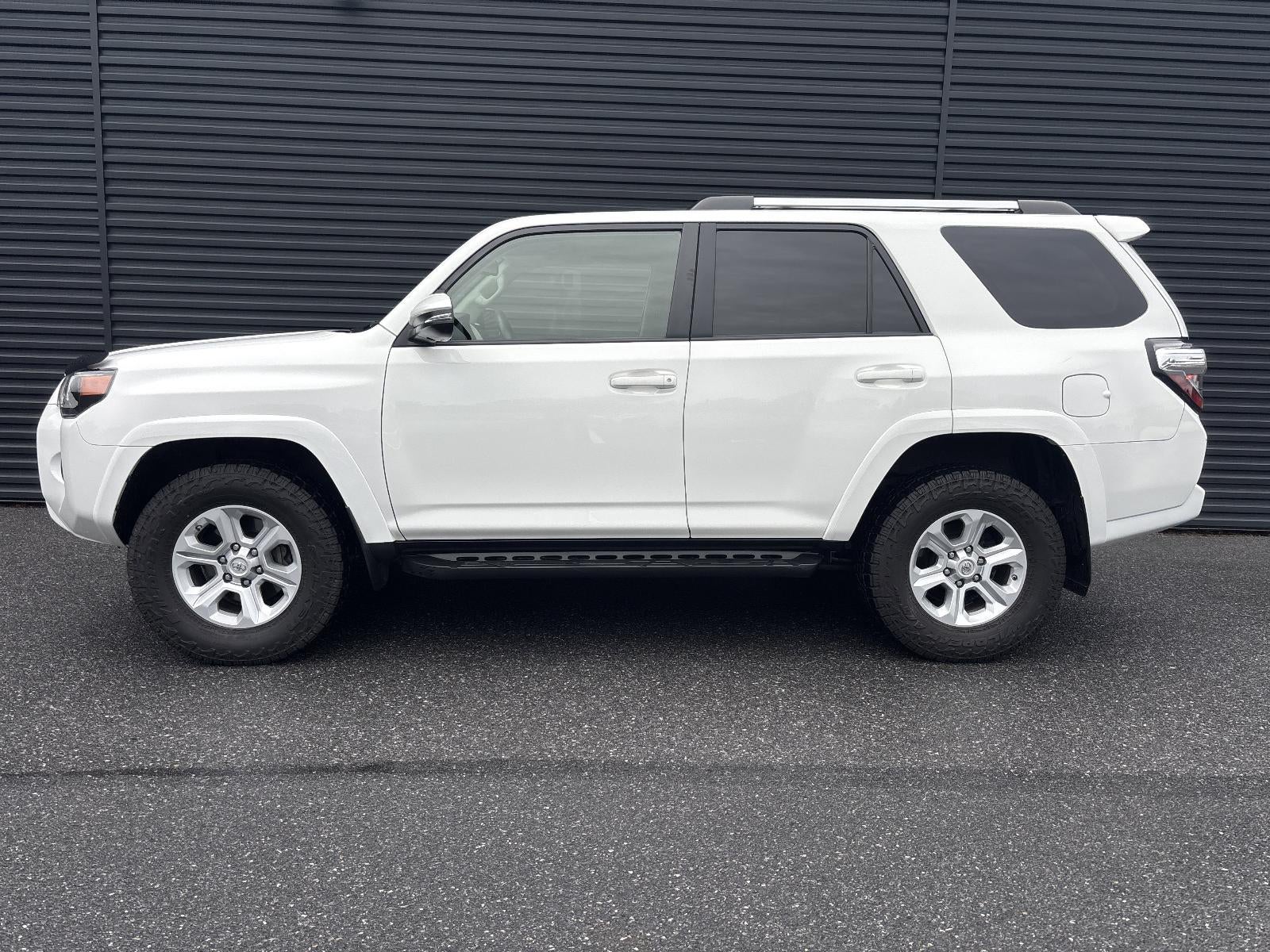 2020 Toyota 4Runner SR5 4WD (GS)