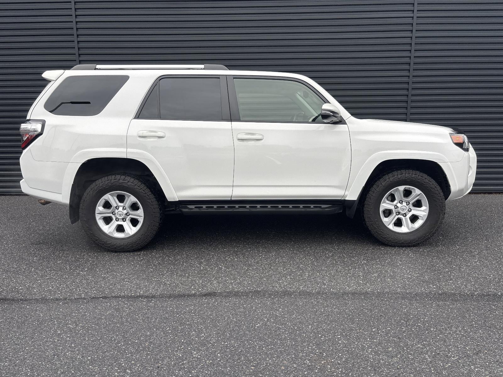 2020 Toyota 4Runner SR5 4WD (GS)
