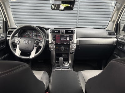 2020 Toyota 4Runner SR5 4WD (GS)