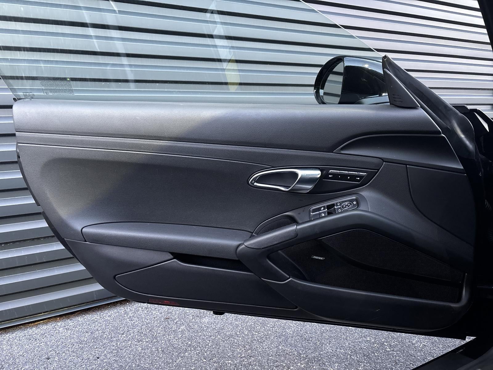 2022 Porsche 718 Cayman T Coupe