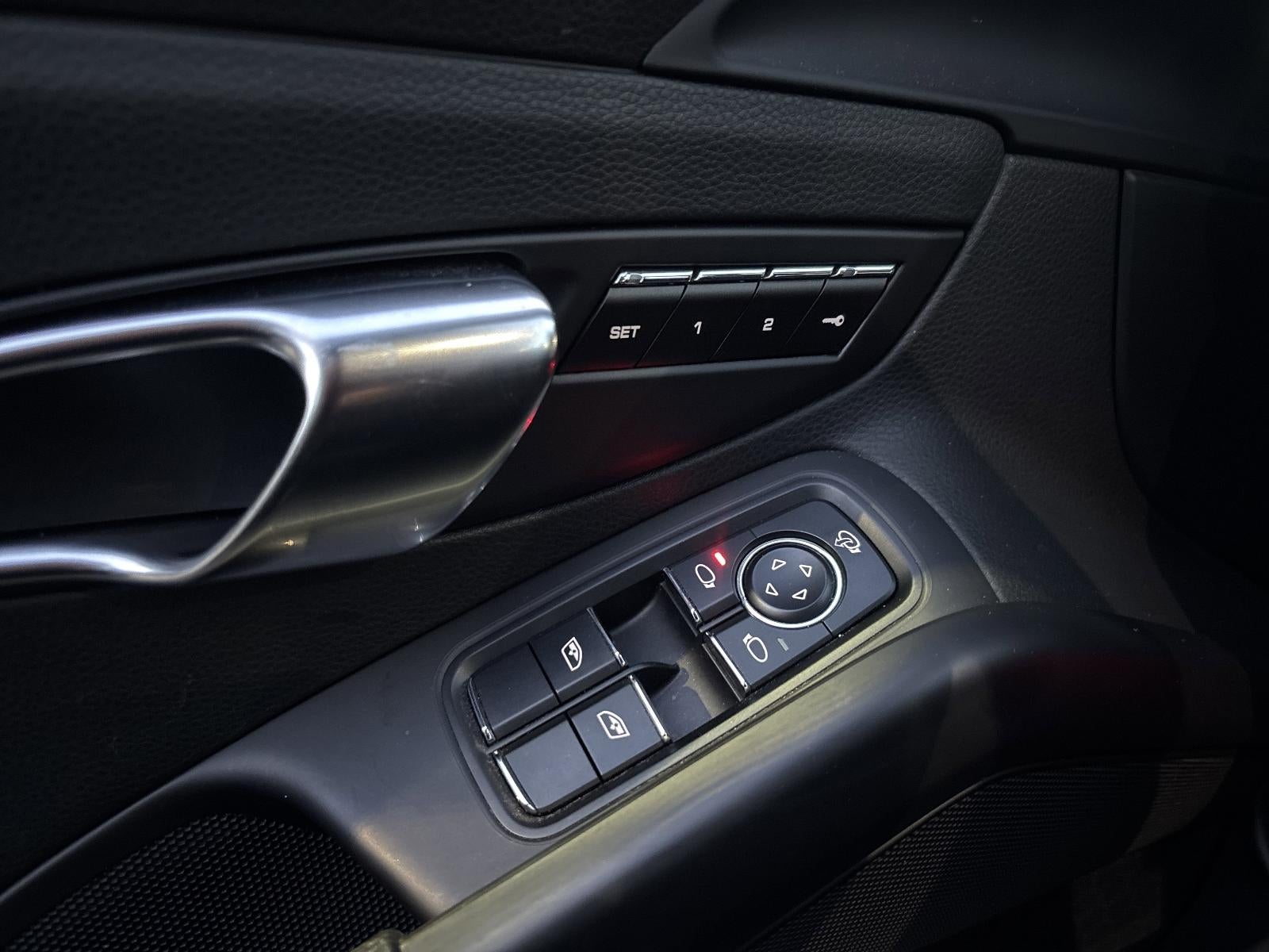 2022 Porsche 718 Cayman T Coupe