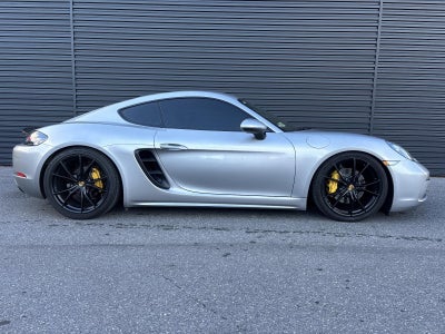 2017 Porsche 718 Cayman Coupe