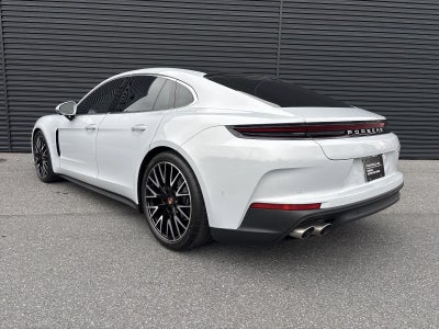 2026 Porsche Panamera RWD