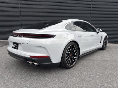 2026 Porsche Panamera RWD