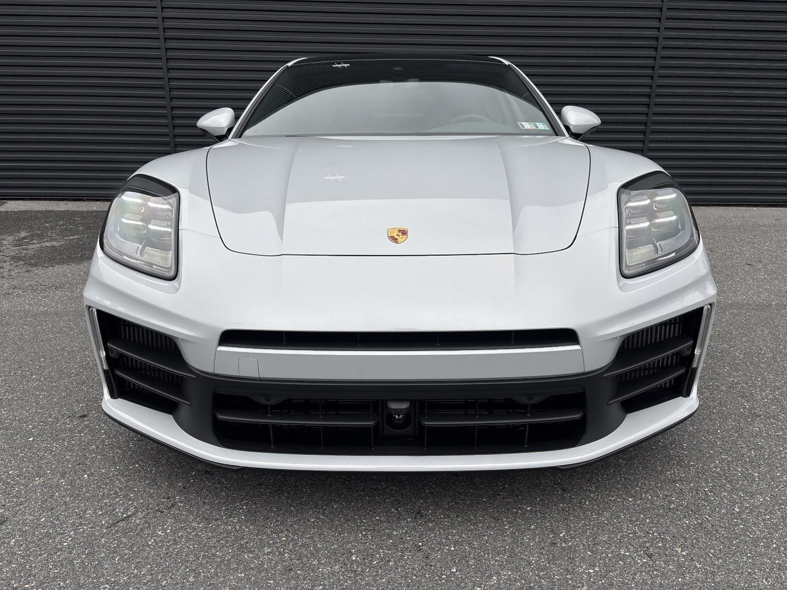 2026 Porsche Panamera RWD