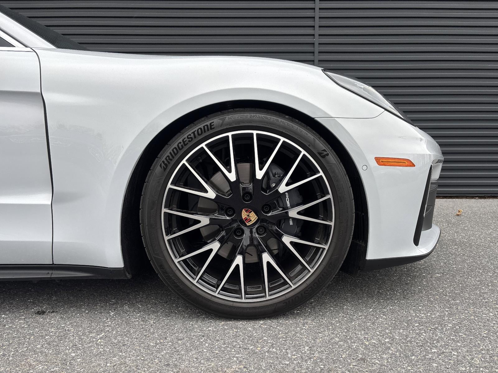 2026 Porsche Panamera RWD