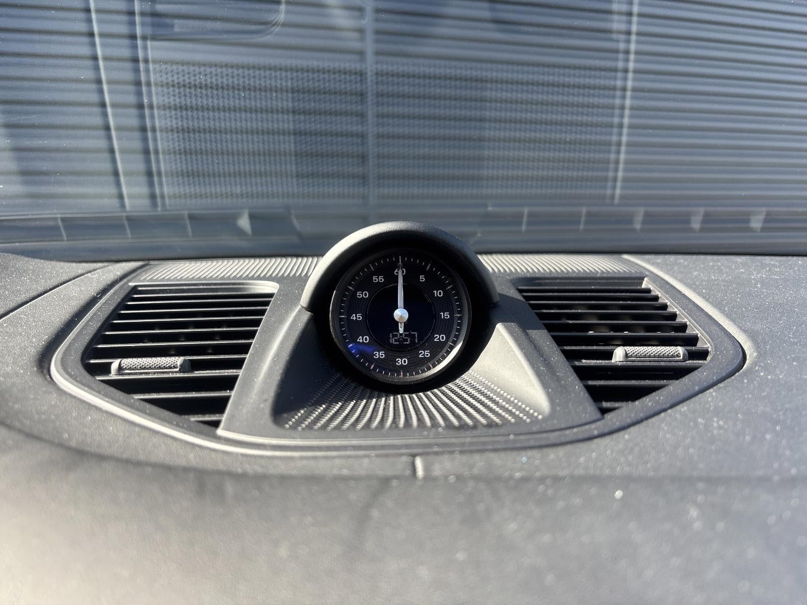 2024 Porsche Panamera RWD