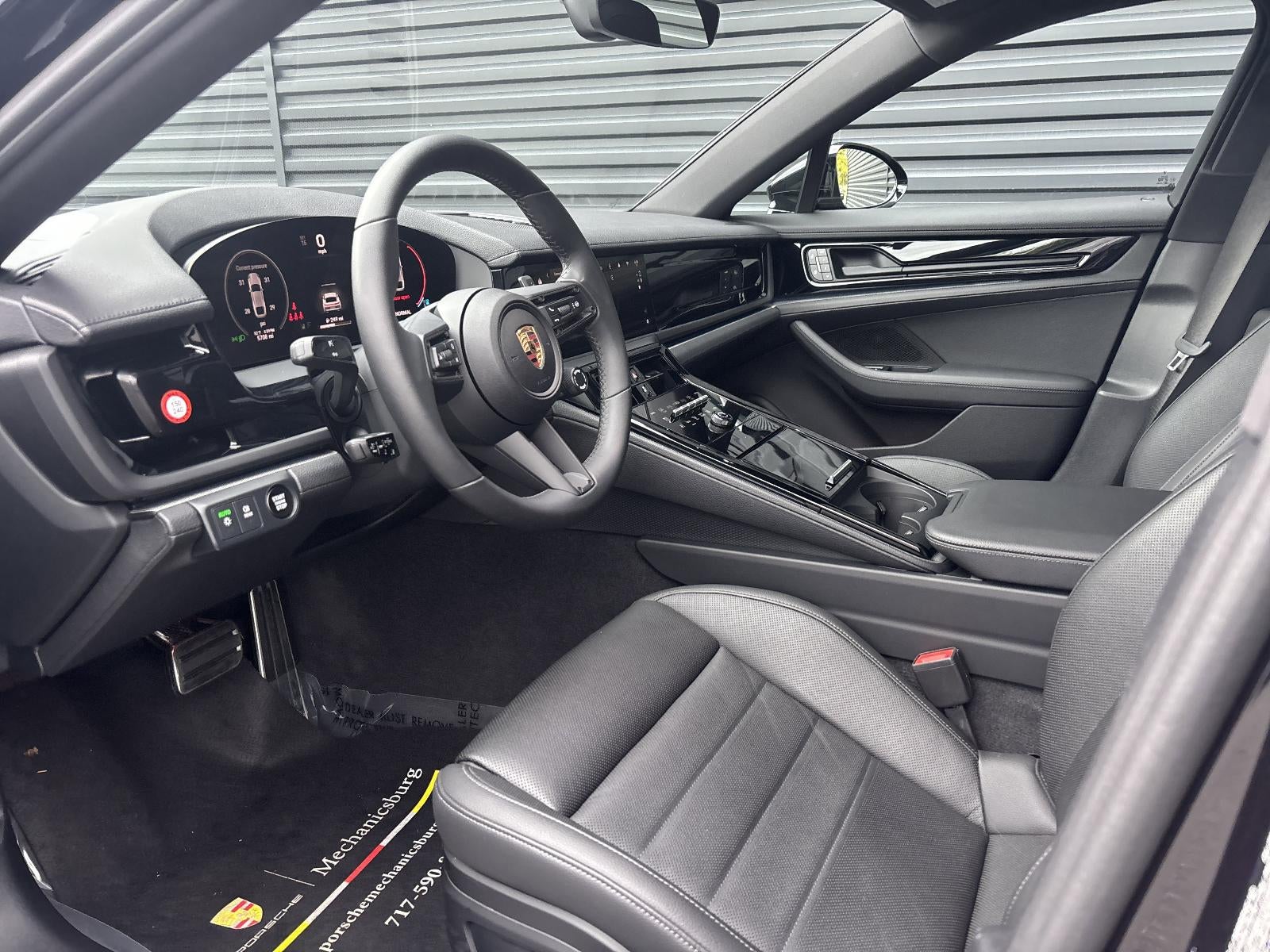 2025 Porsche Panamera RWD