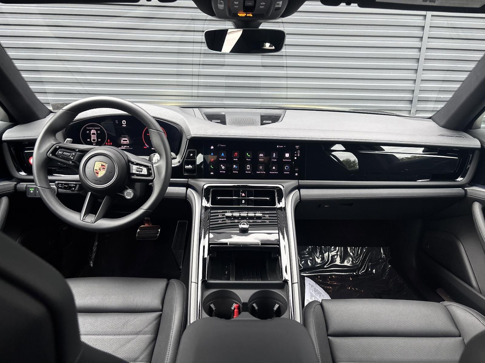 2025 Porsche Panamera RWD