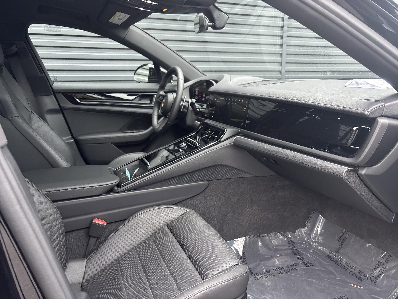 2025 Porsche Panamera RWD