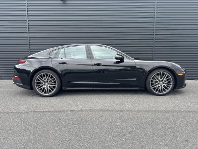 2025 Porsche Panamera RWD