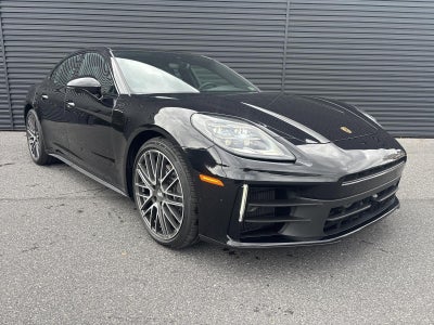2025 Porsche Panamera RWD