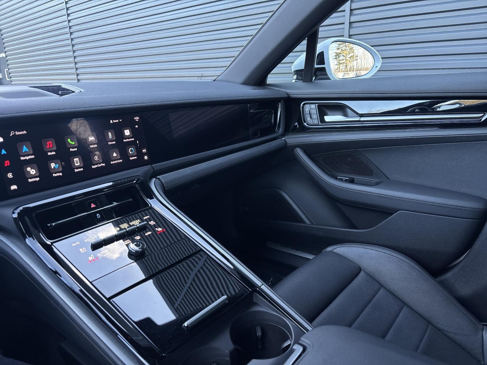 2024 Porsche Panamera RWD