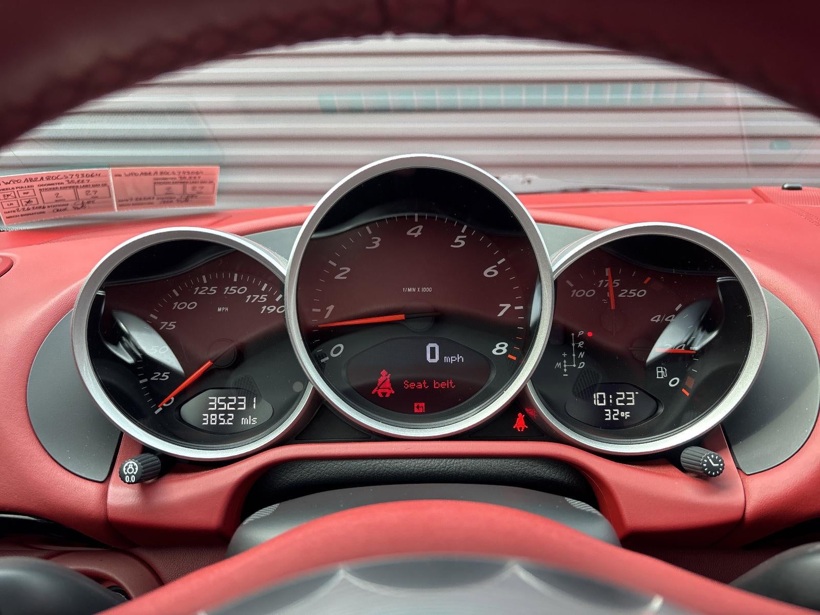 2012 Porsche Cayman 2dr Cpe R