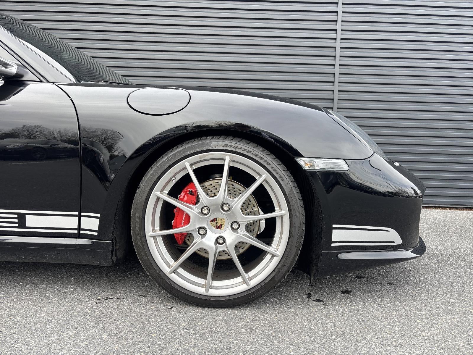 2012 Porsche Cayman 2dr Cpe R