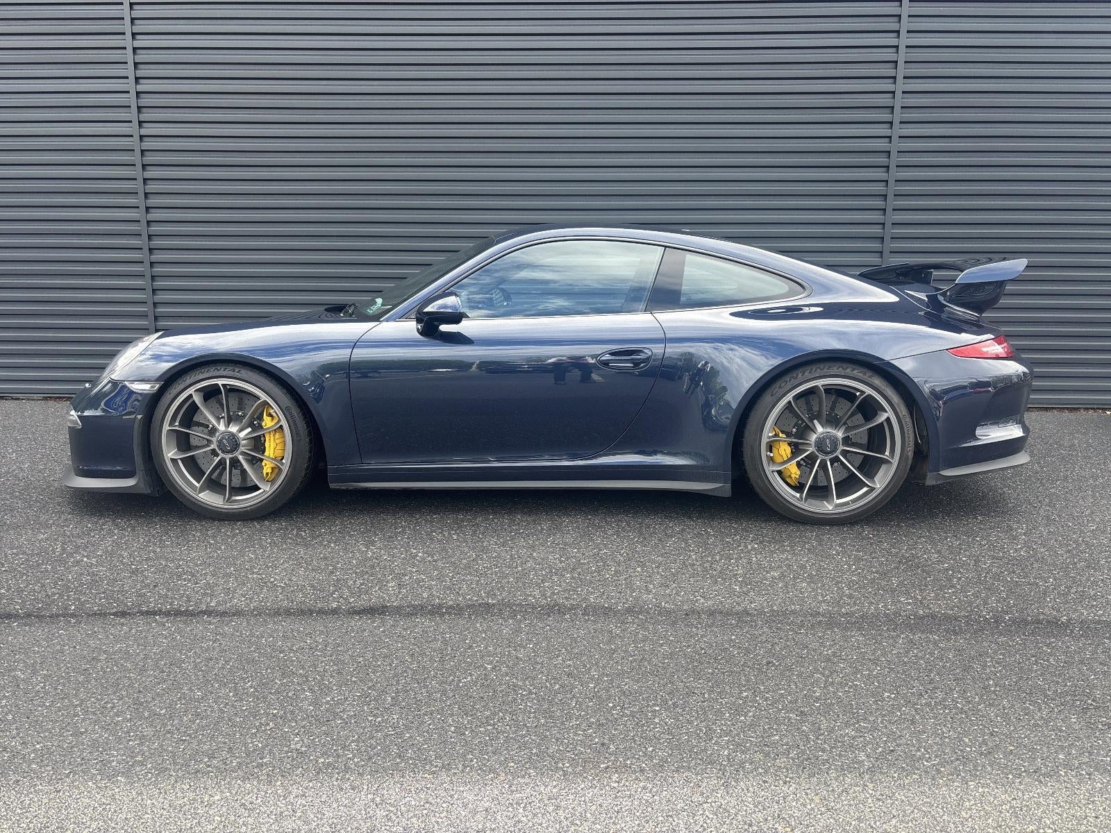 2015 Porsche 911 2dr Cpe GT3