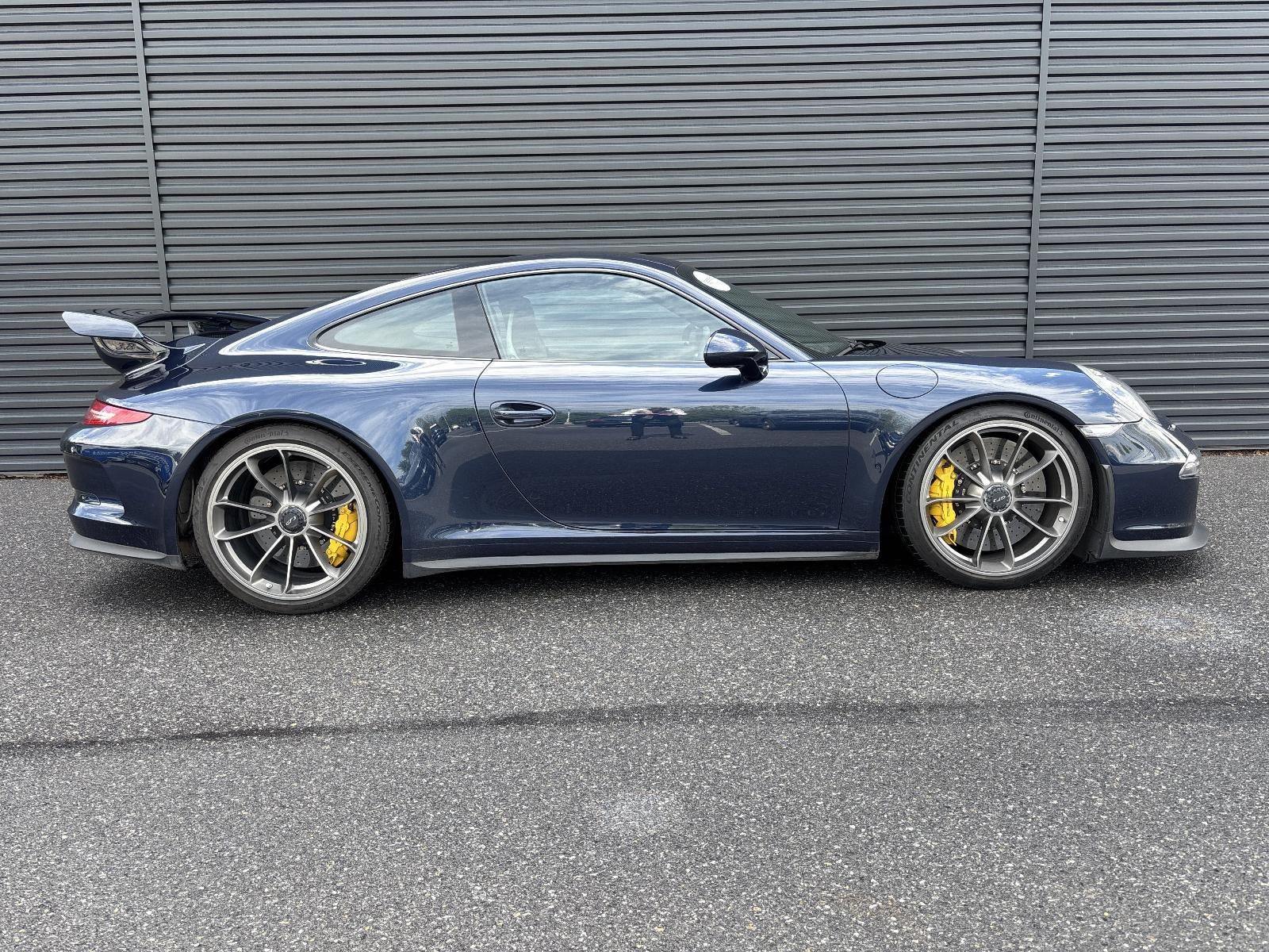 2015 Porsche 911 2dr Cpe GT3