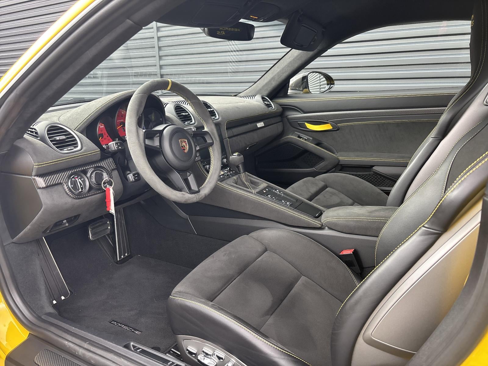 2023 Porsche 718 Cayman GT4 RS Coupe