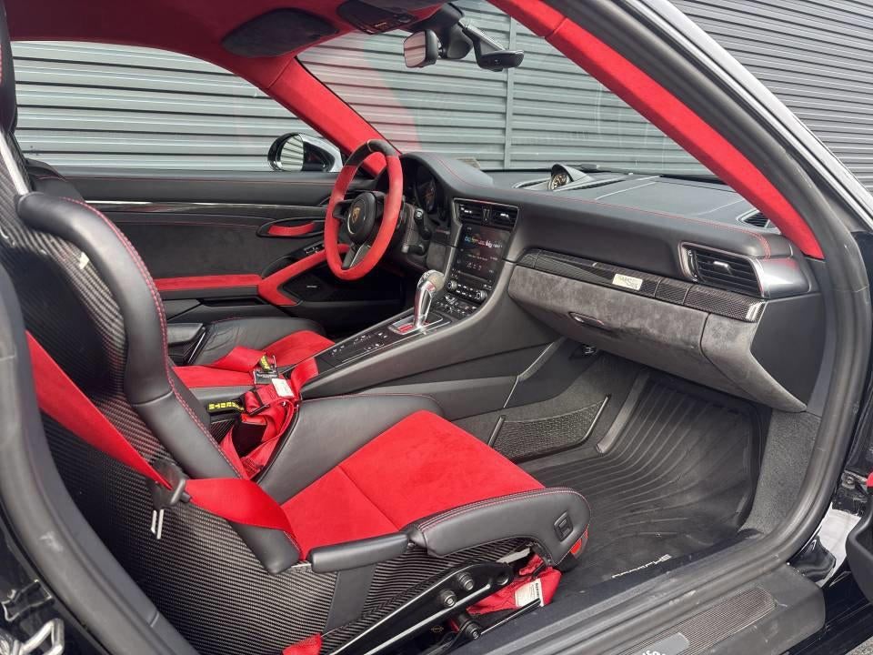 2018 Porsche 911 GT2 RS Coupe