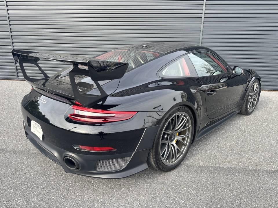 2018 Porsche 911 GT2 RS Coupe