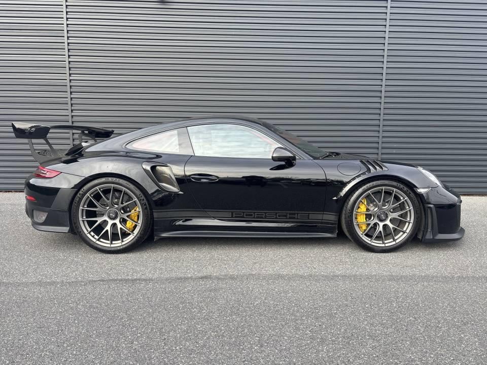 2018 Porsche 911 GT2 RS Coupe