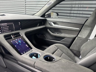 2025 Porsche Taycan Turbo GT AWD