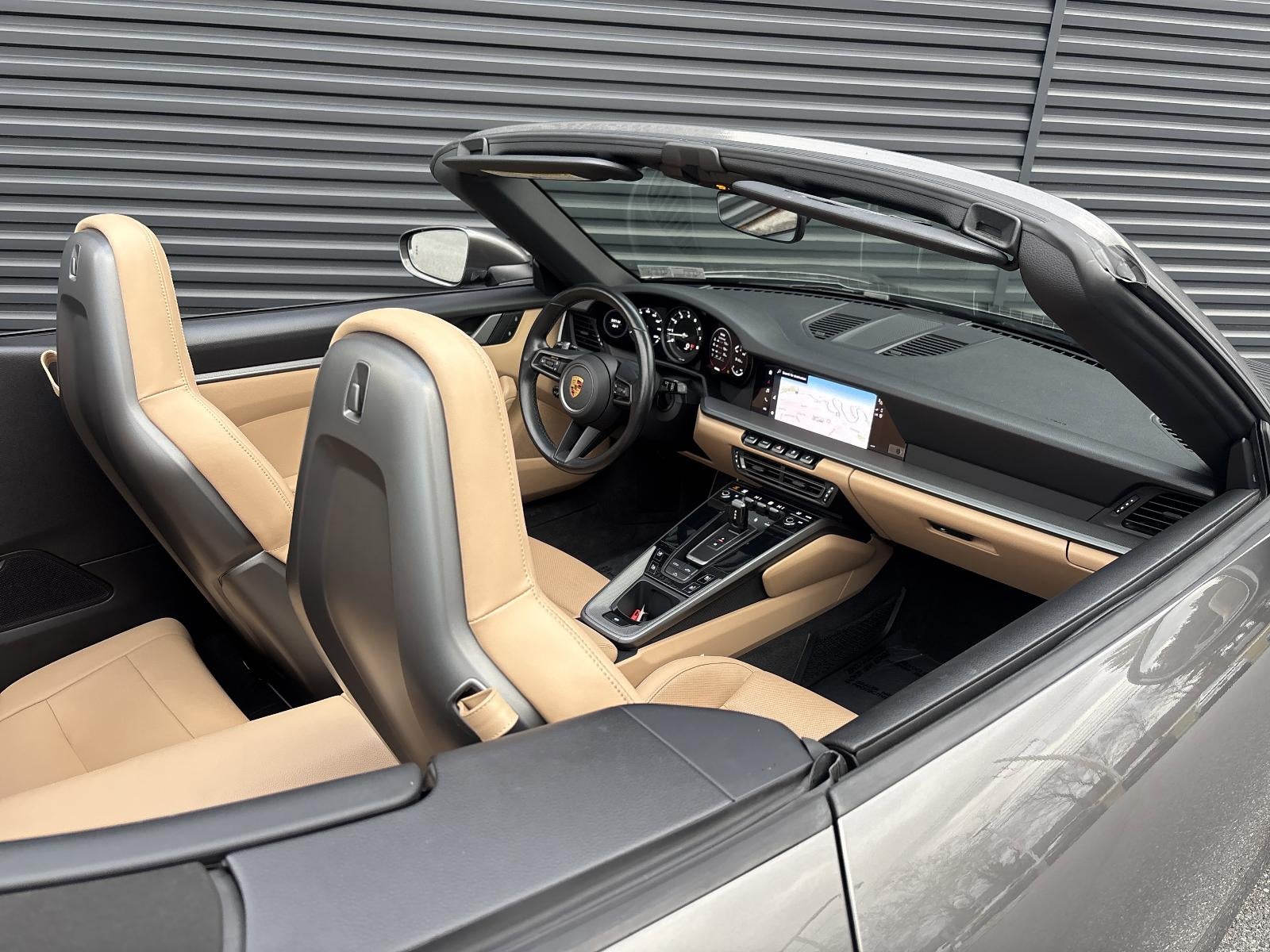 2022 Porsche 911 Carrera Cabriolet