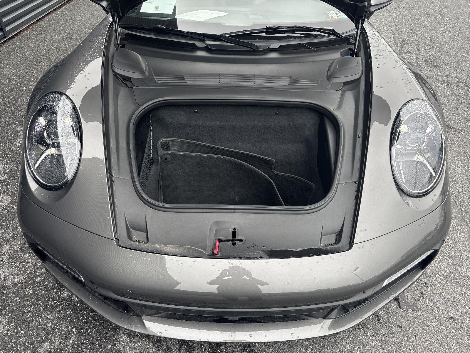 2022 Porsche 911 Carrera Cabriolet