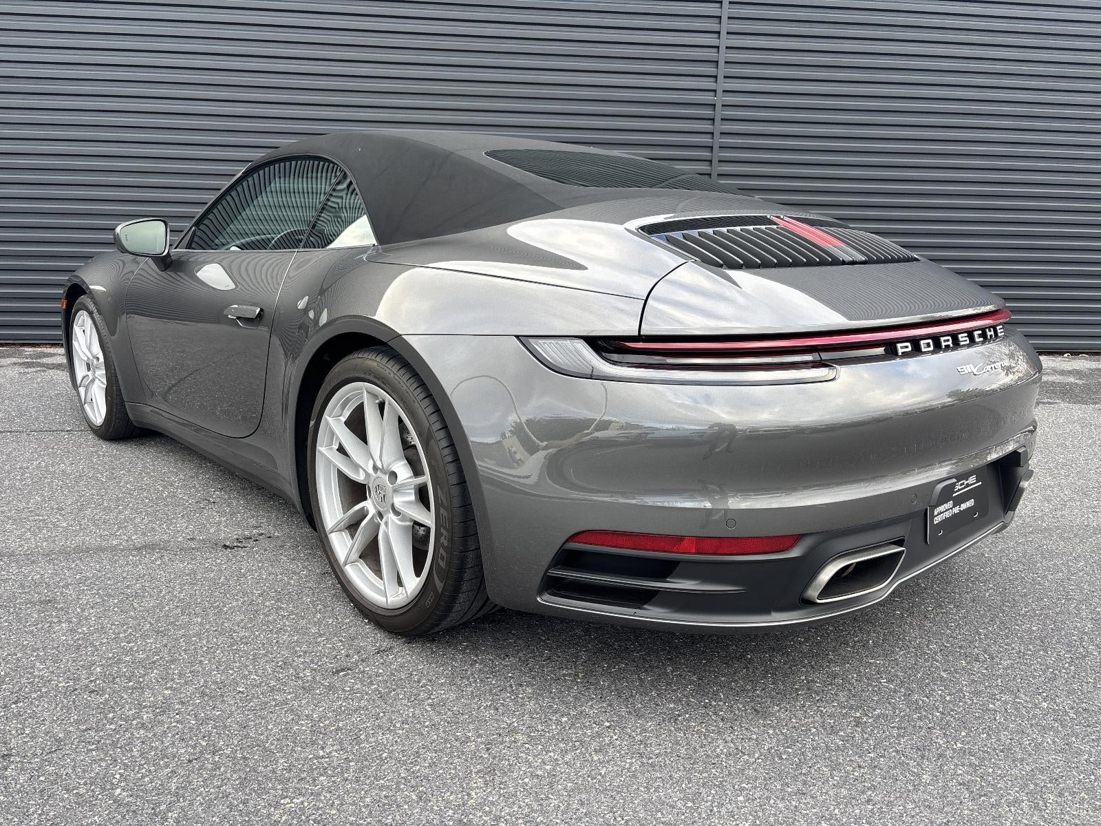 2022 Porsche 911 Carrera Cabriolet