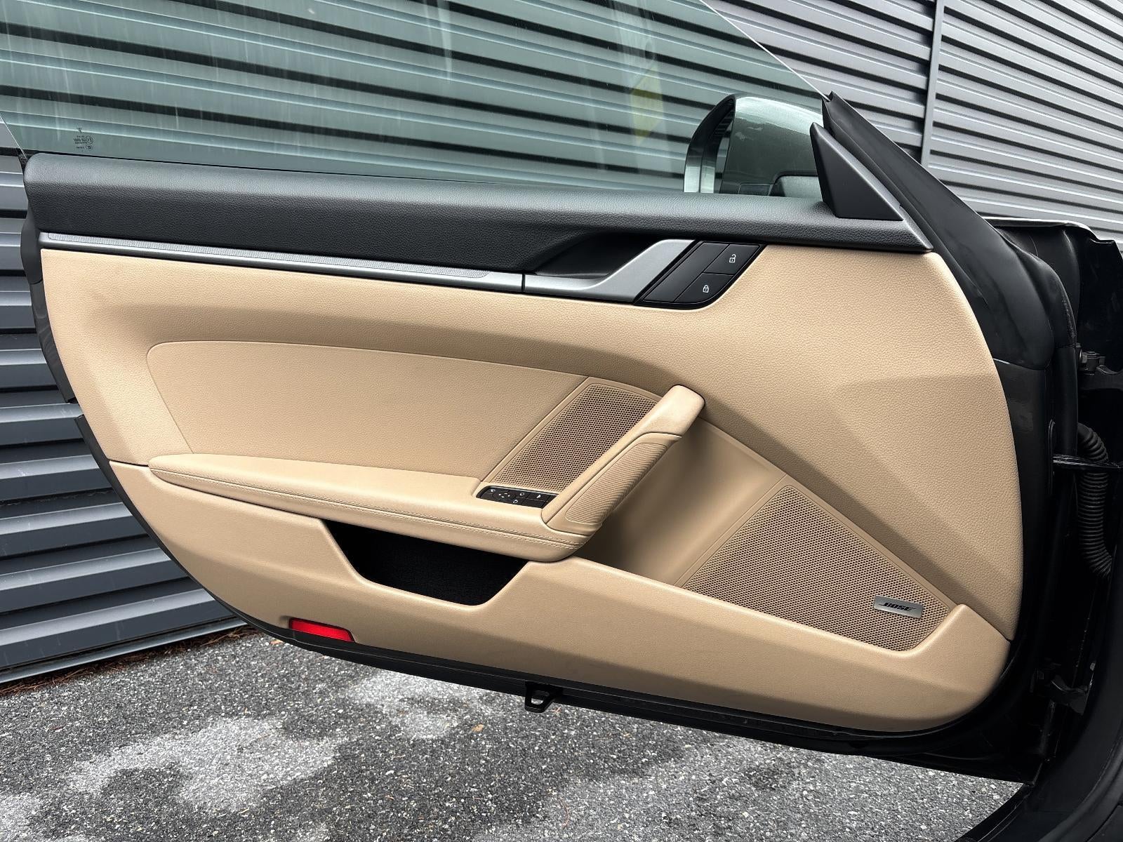 2022 Porsche 911 Carrera Cabriolet