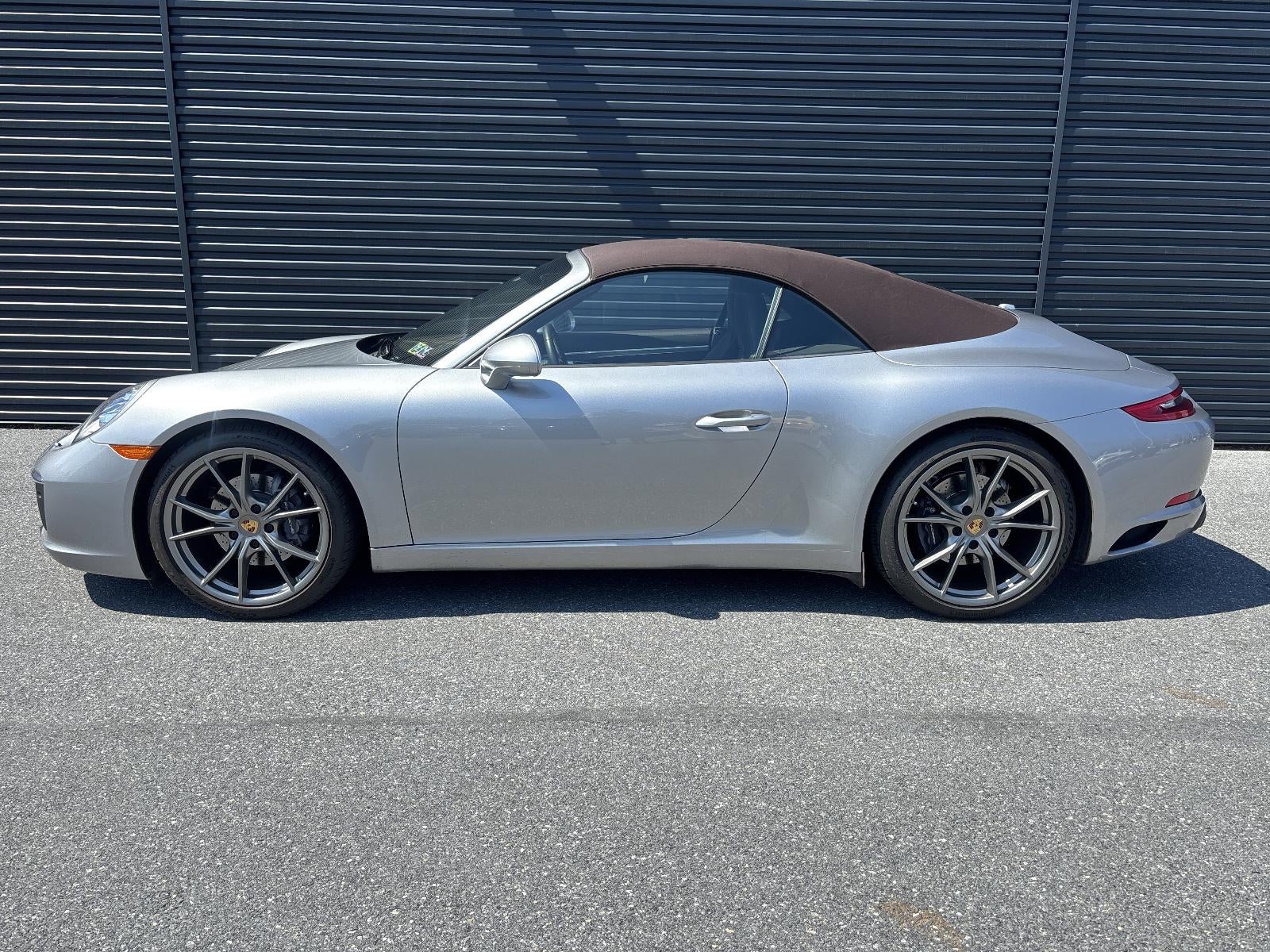 2017 Porsche 911 Carrera Cabriolet