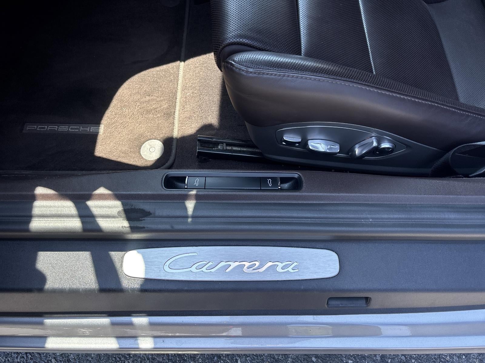 2017 Porsche 911 Carrera Cabriolet