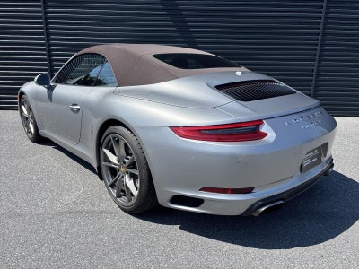 2017 Porsche 911 Carrera Cabriolet