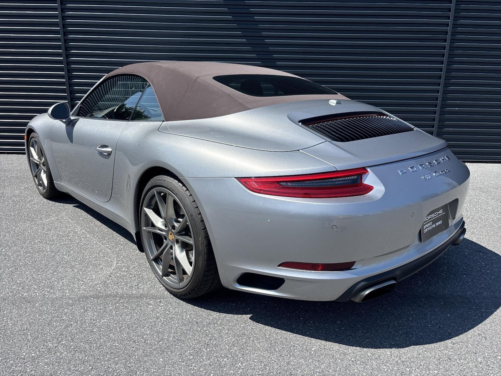 2017 Porsche 911 Carrera Cabriolet