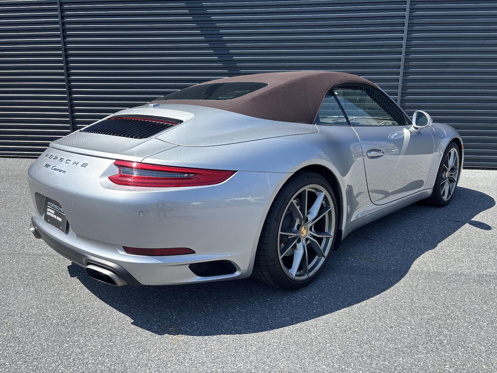 2017 Porsche 911 Carrera Cabriolet