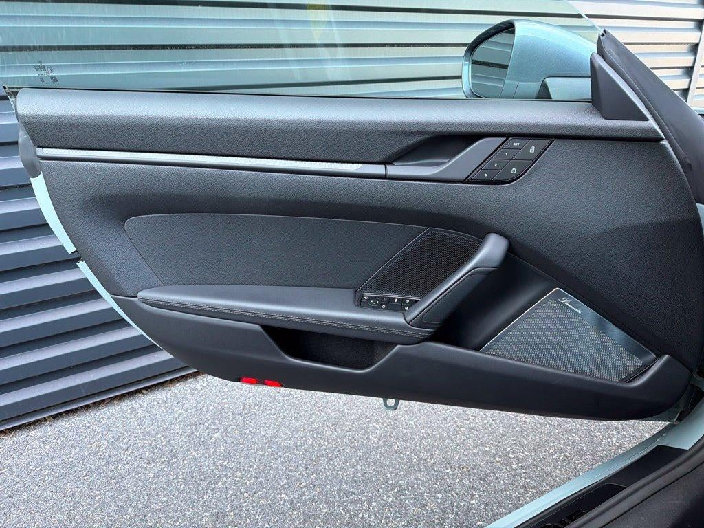 2025 Porsche 911 Carrera T Cabriolet