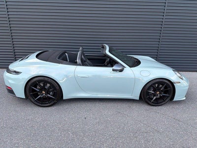 2025 Porsche 911 Carrera T Cabriolet