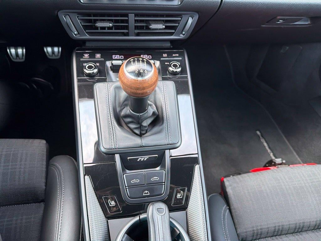 2025 Porsche 911 Carrera T Cabriolet