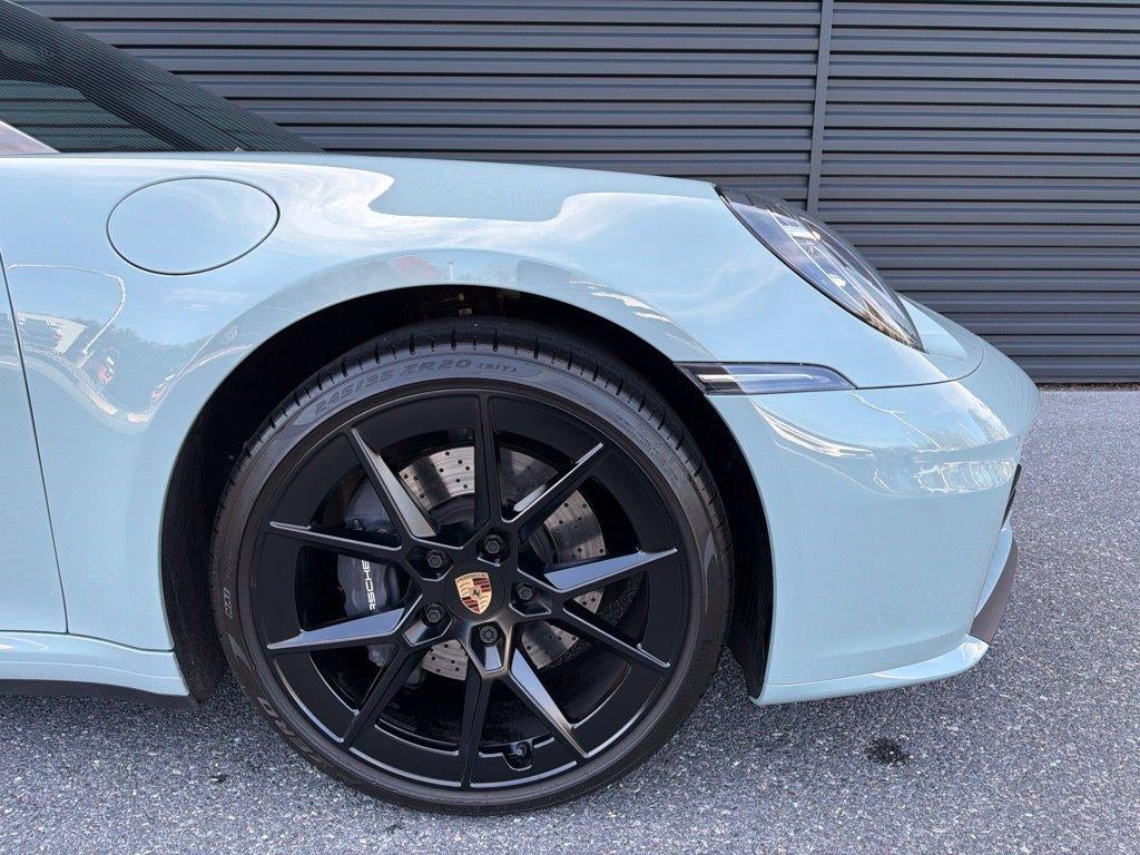 2025 Porsche 911 Carrera T Cabriolet