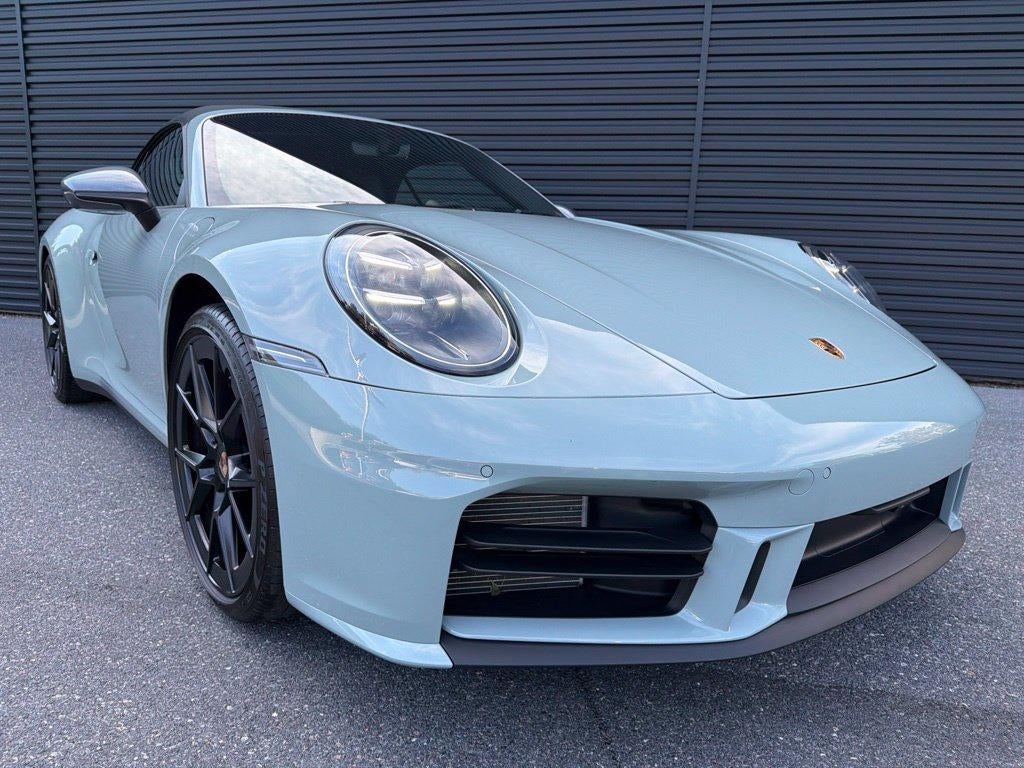 2025 Porsche 911 Carrera T Cabriolet