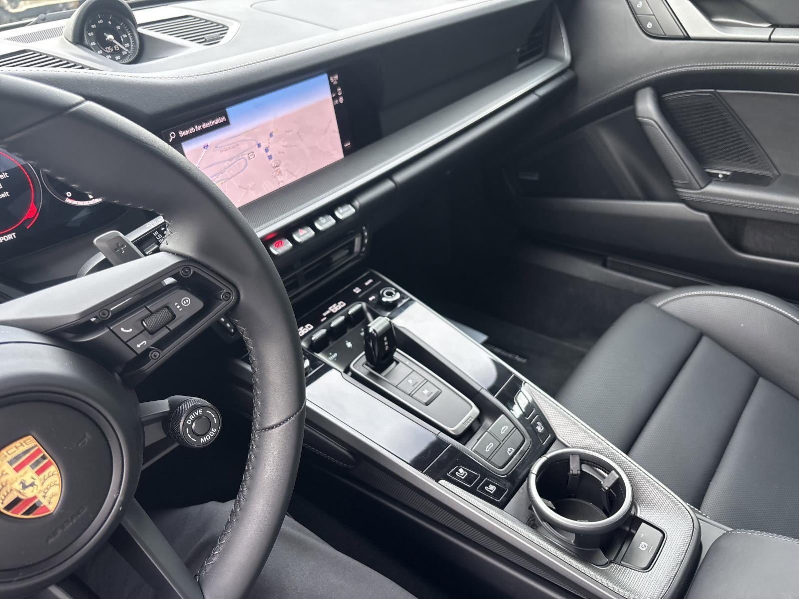 2024 Porsche 911 Carrera 4 Cabriolet