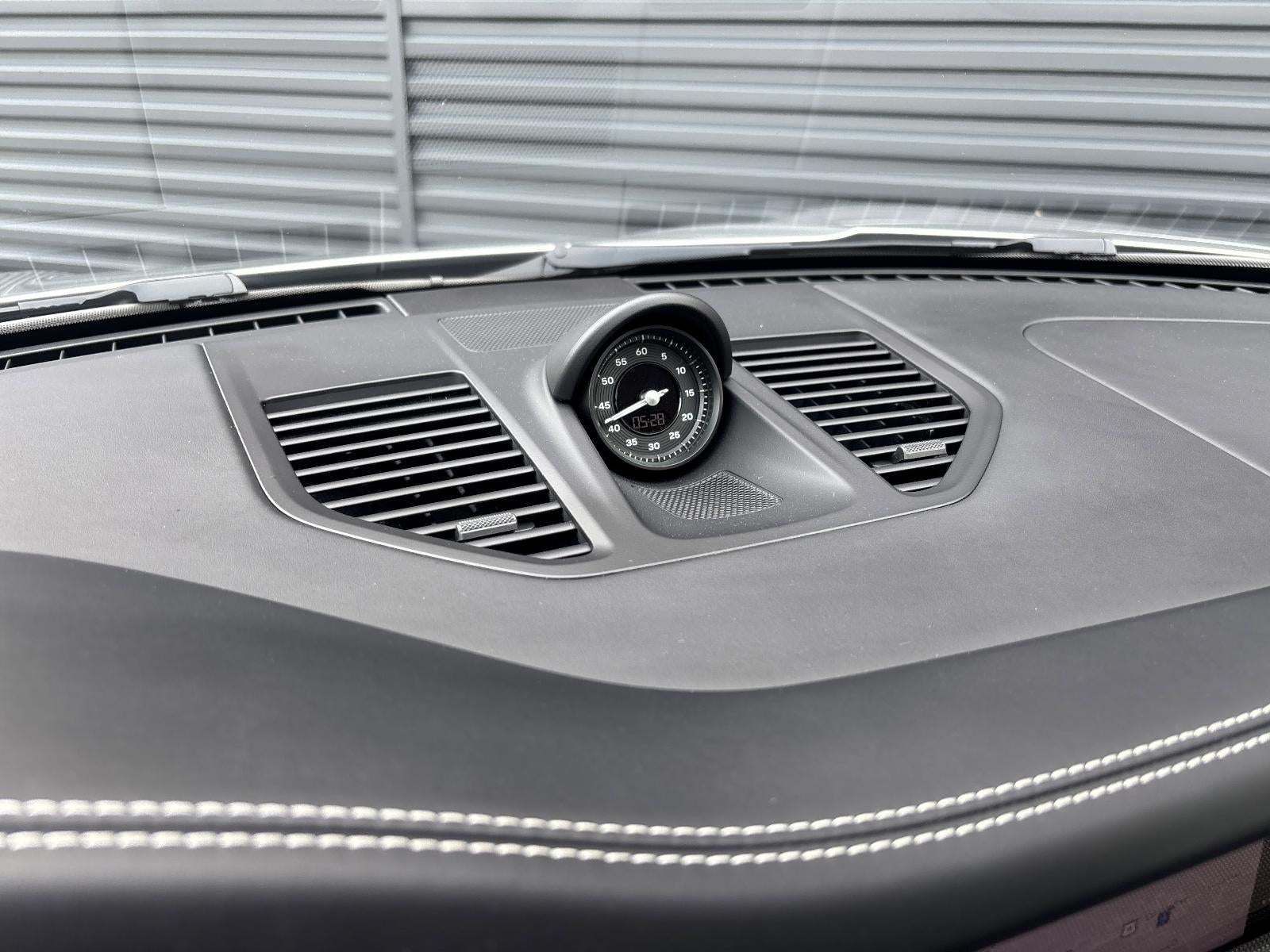 2024 Porsche 911 Carrera 4 Cabriolet