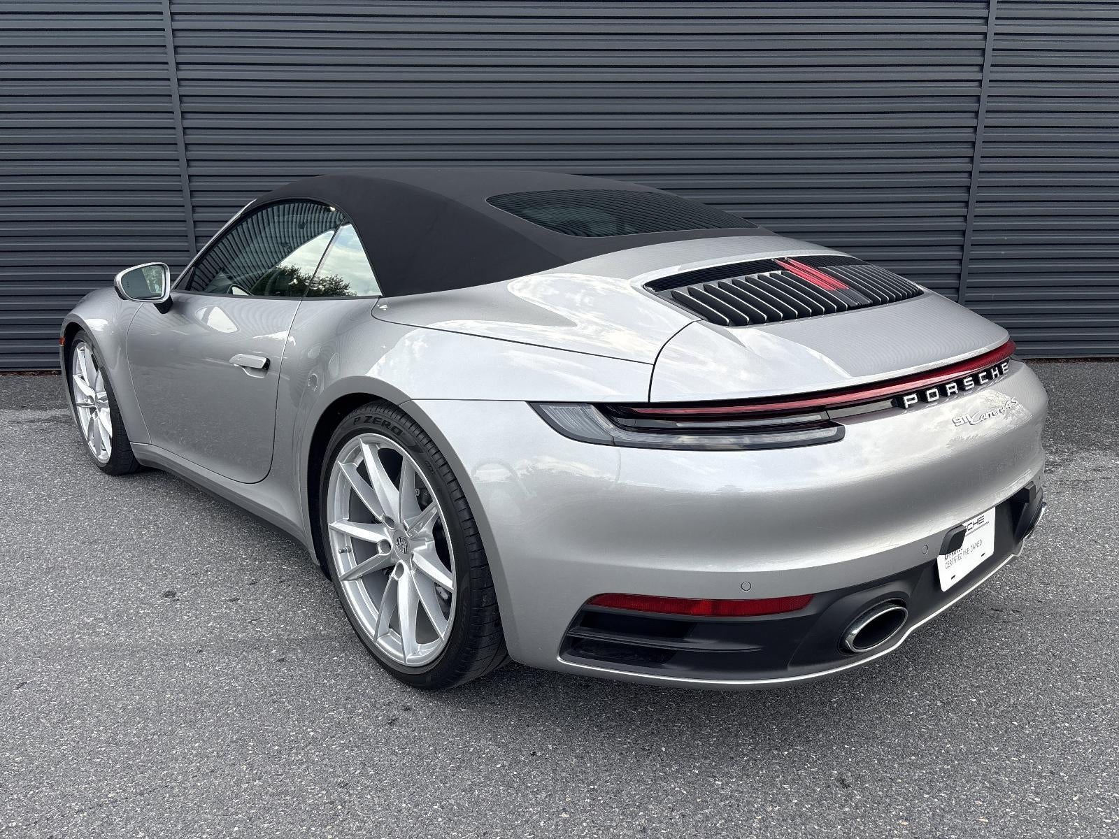 2024 Porsche 911 Carrera 4 Cabriolet