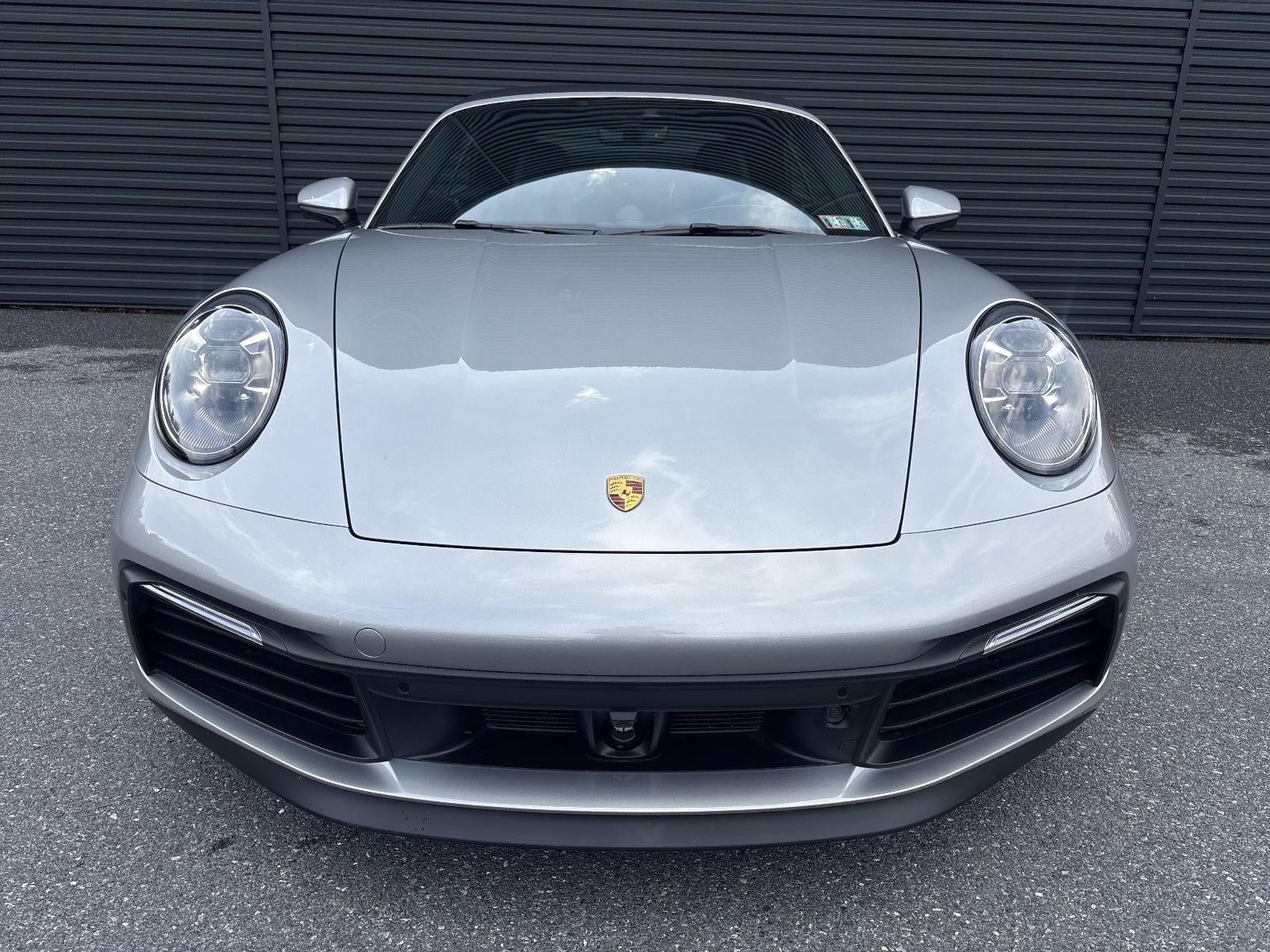 2024 Porsche 911 Carrera 4 Cabriolet