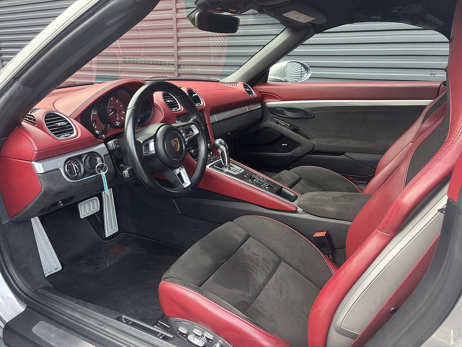 2021 Porsche 718 Spyder Roadster