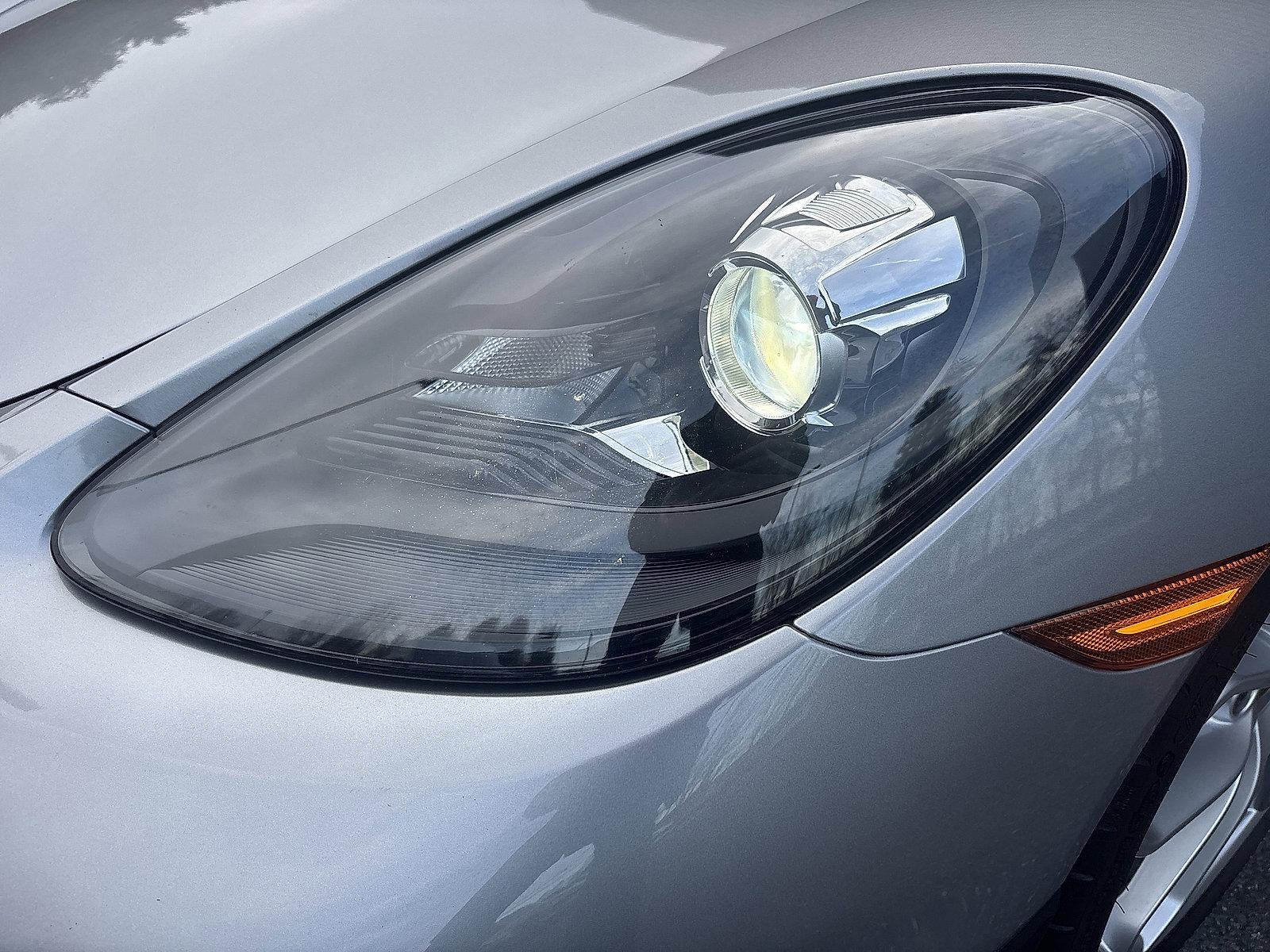 2021 Porsche 718 Spyder Roadster