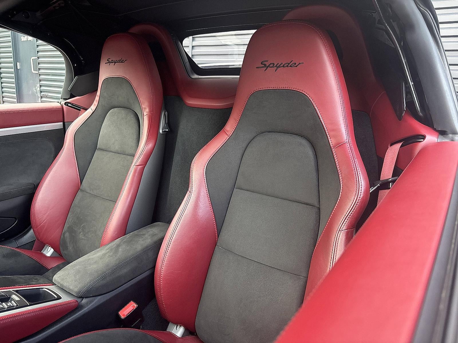 2021 Porsche 718 Spyder Roadster