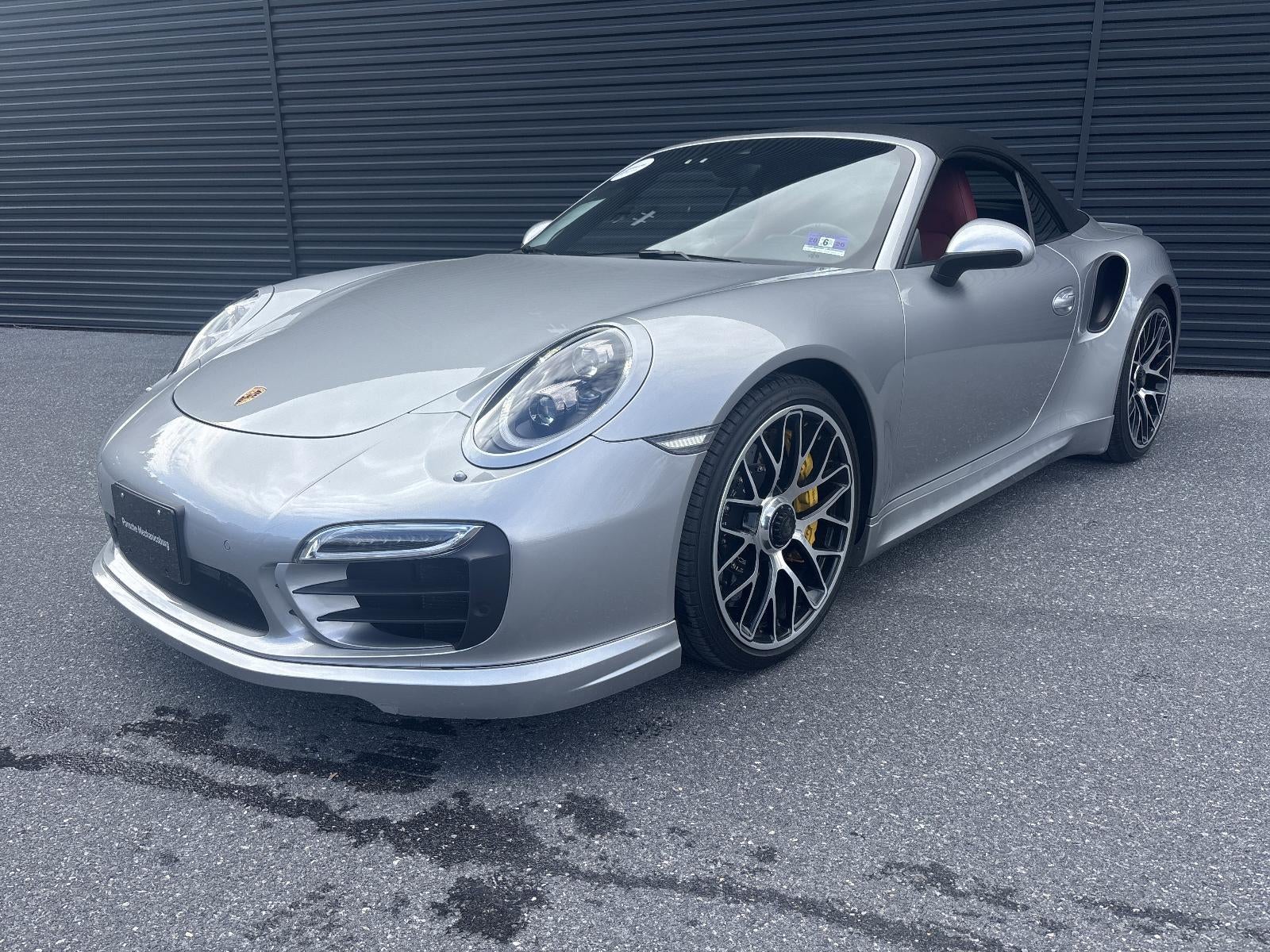 2015 Porsche 911 2dr Cabriolet Turbo