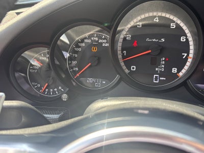 2015 Porsche 911 2dr Cabriolet Turbo