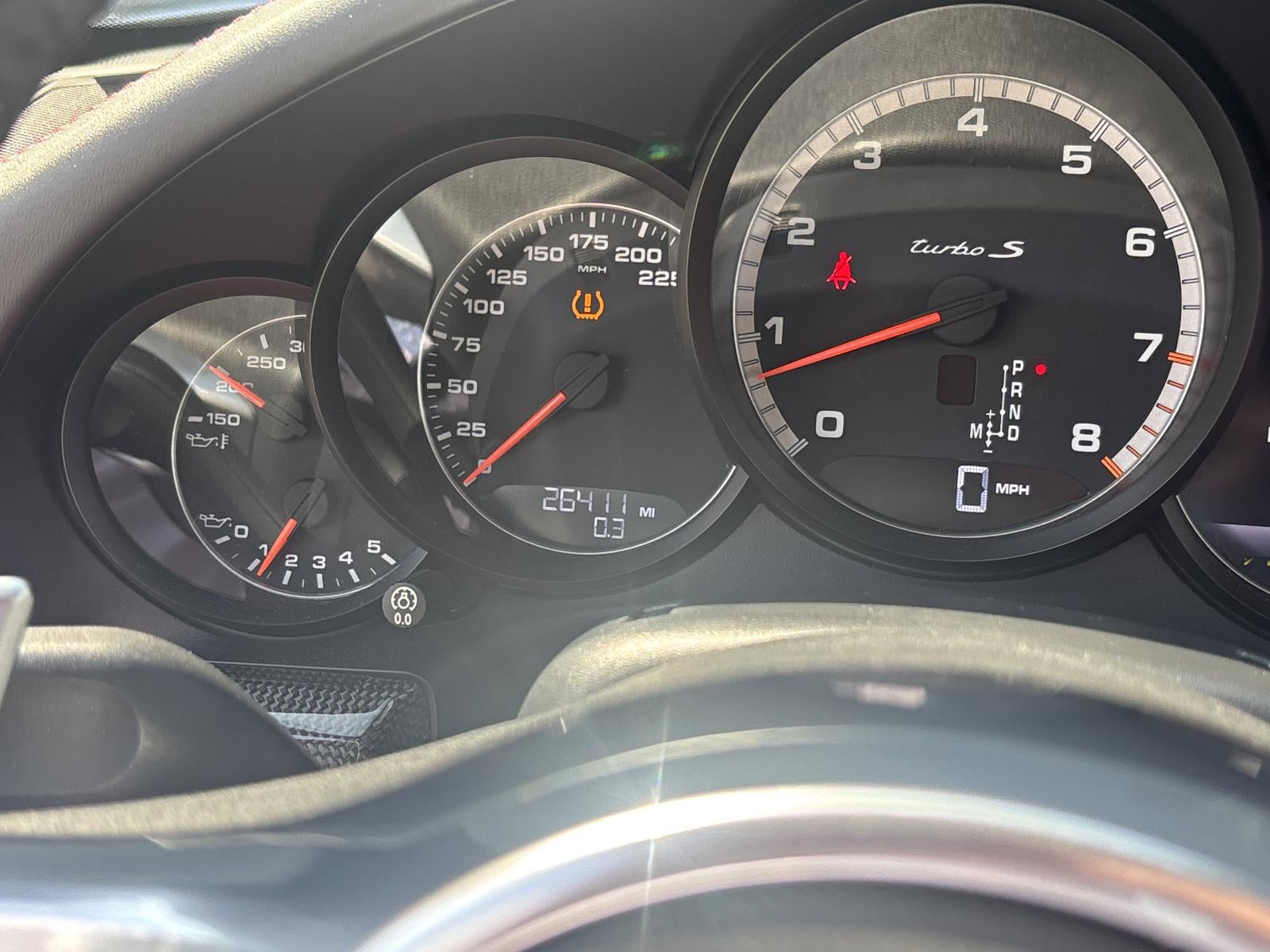 2015 Porsche 911 2dr Cabriolet Turbo